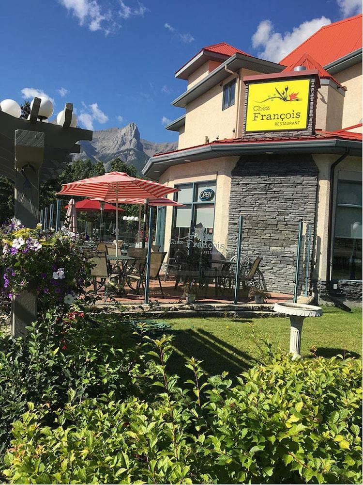 Chateau Canmore Exterior foto