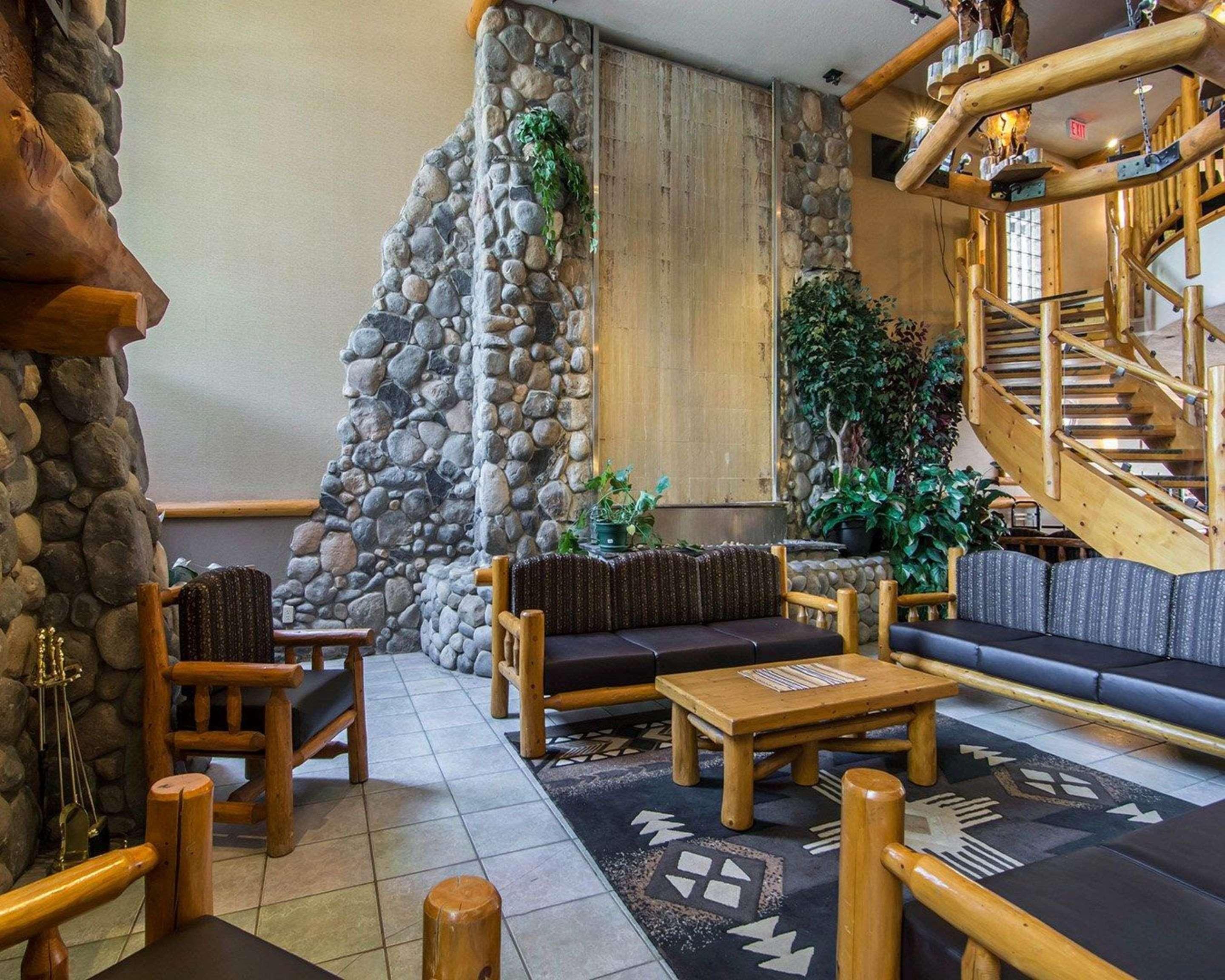 Chateau Canmore Exterior foto